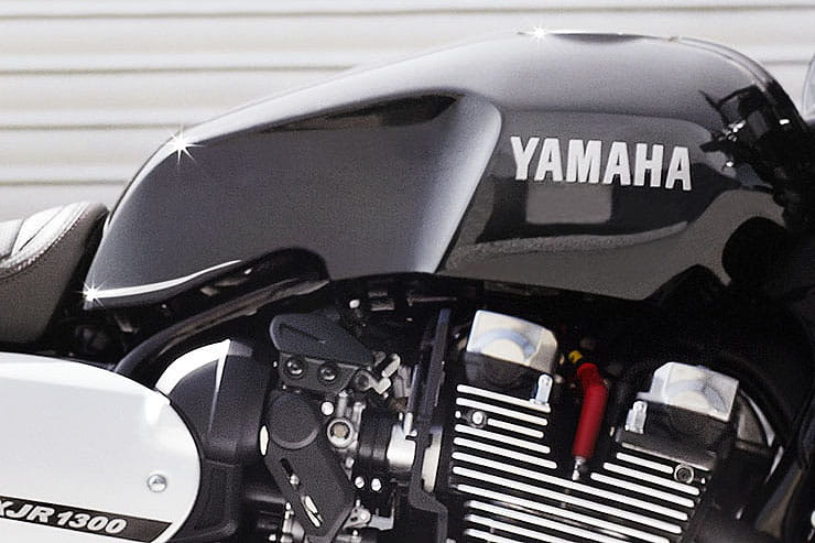 2015 Yamaha XJR1300 Racer Review Details Used Price Spec_18