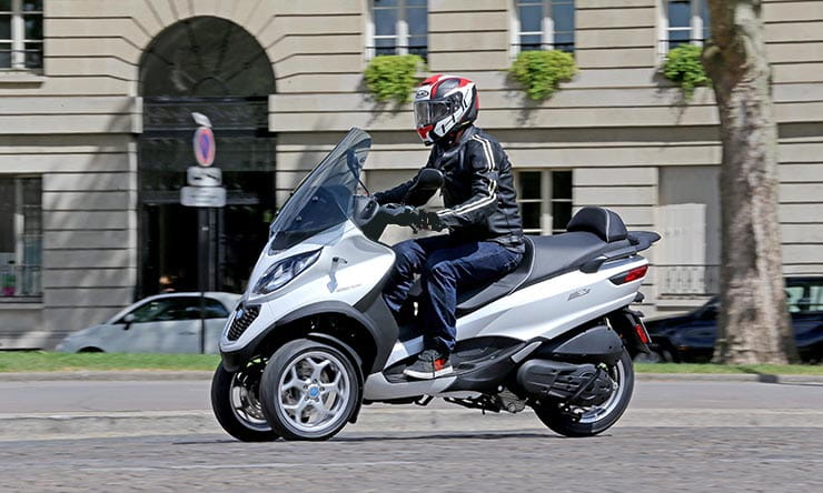Smag TVsæt Sway Piaggio MP3 350 and 500 (2018) | Review