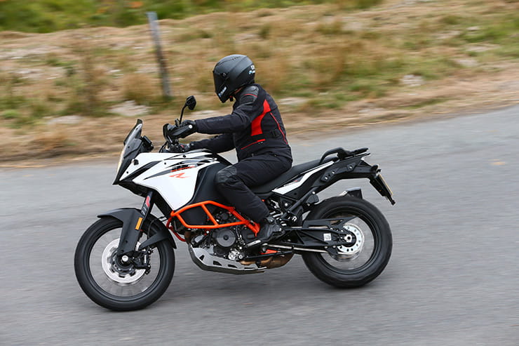 KTM 1090 Adventure R (2018) | UK Road and Off Road Review