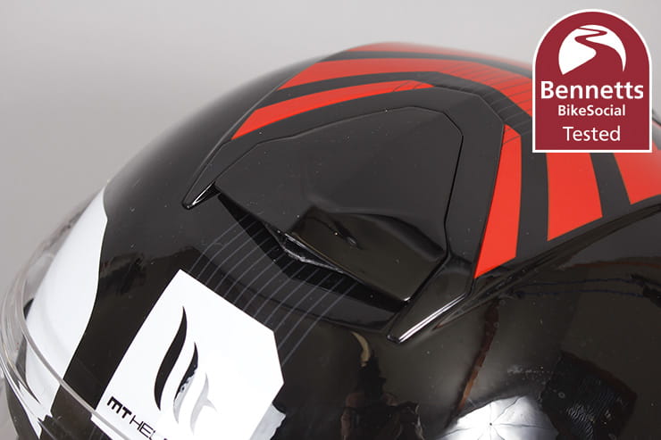 MT Thunder 3 motorcycle helmet review_09