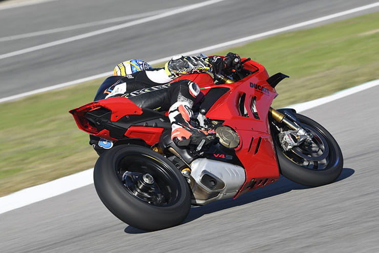 Ducati Panigale V4S 2022 Review Price Spec_129