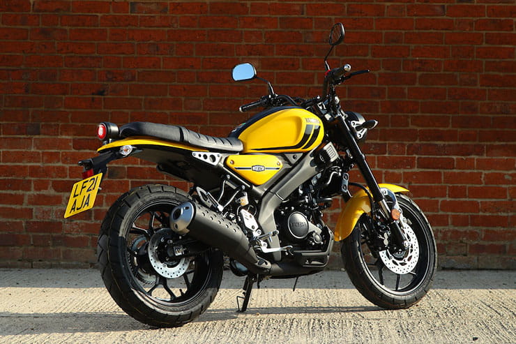 2021 Yamaha XSR125 Review Price Spec_228