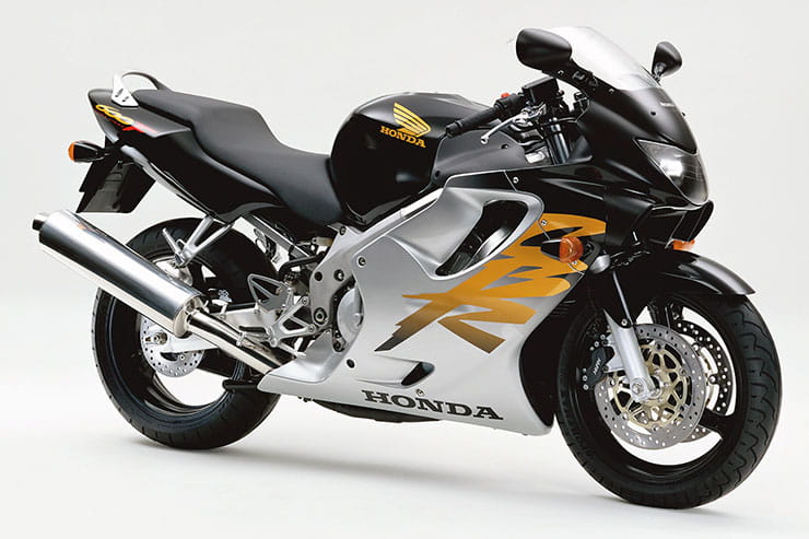 1999 Yamaha YZF-R6 Review Used Price Spec_20