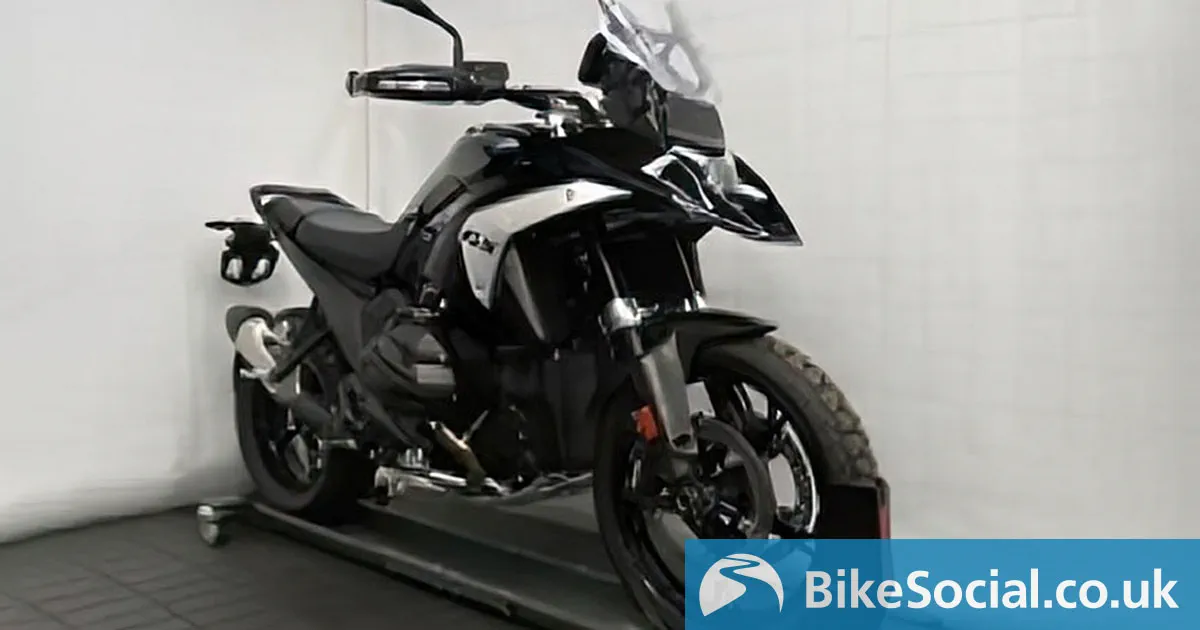 BMW R 1250 GS Adventure 2024 Standard Specs & Price in Malaysia