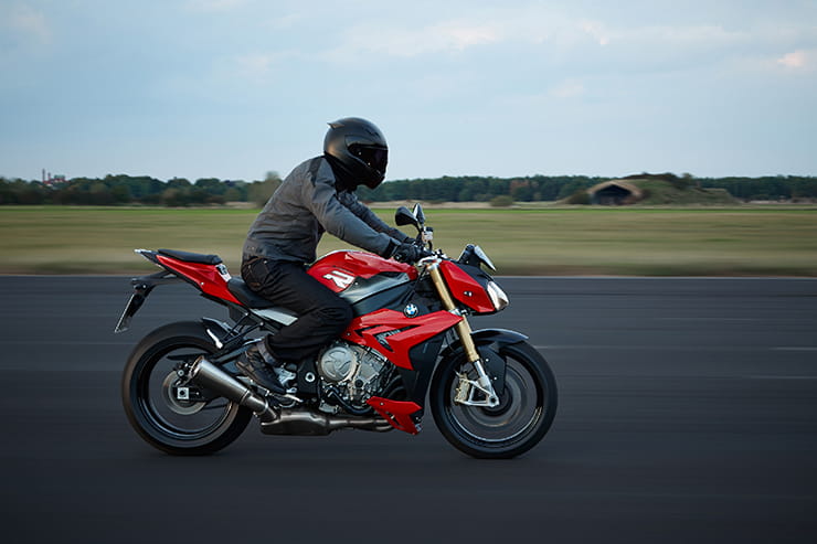 2014 BMW S 1000 R Review Used Price_26