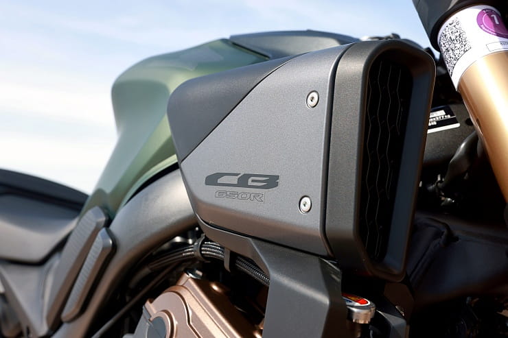 2024 Honda CB650R Review Details Price Spec_218