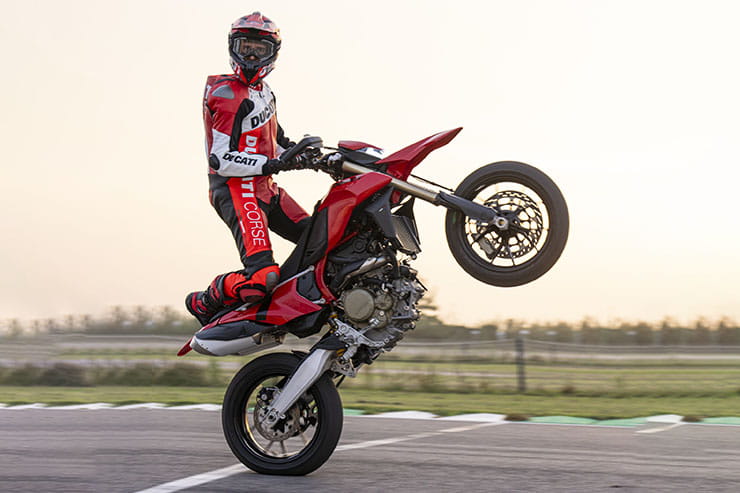 2024 Ducati Hypermotard 698 Mono Review Details Price Spec_12