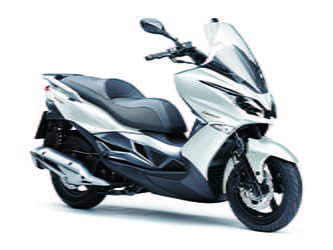 Standard Kawasaki J125 available in two colours: Metallic Anthracite Black or Metallic Frosted Ice White