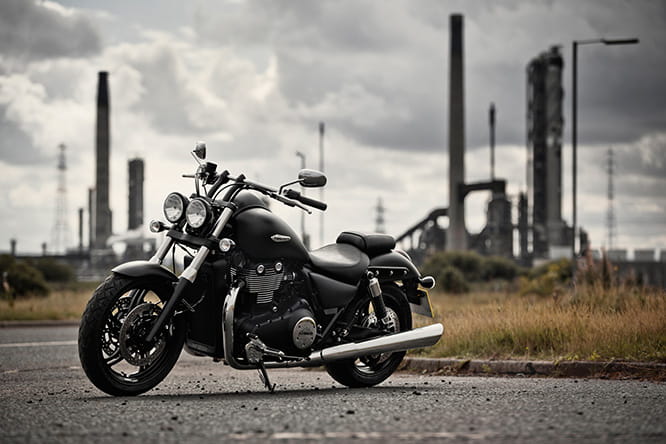 The 1700cc twin in the Triumph Thunderbird offers a whole heap of torque