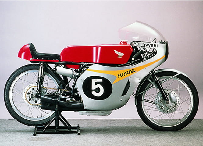 The exquisite in-line 5 cylinder RC149 Honda