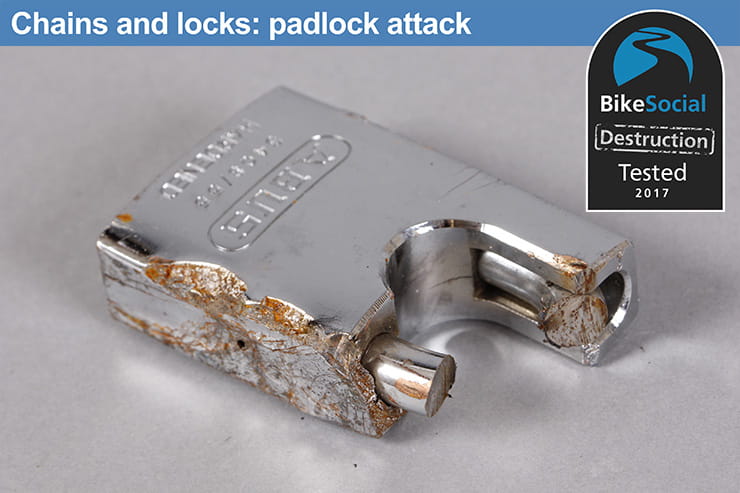 Abus Platinum Chain 34 after a padlock attack