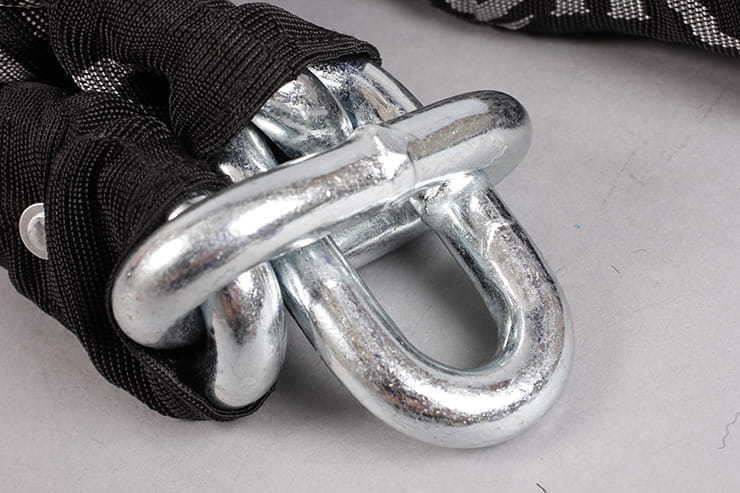Squire Massive with SS50CS padlock chain links