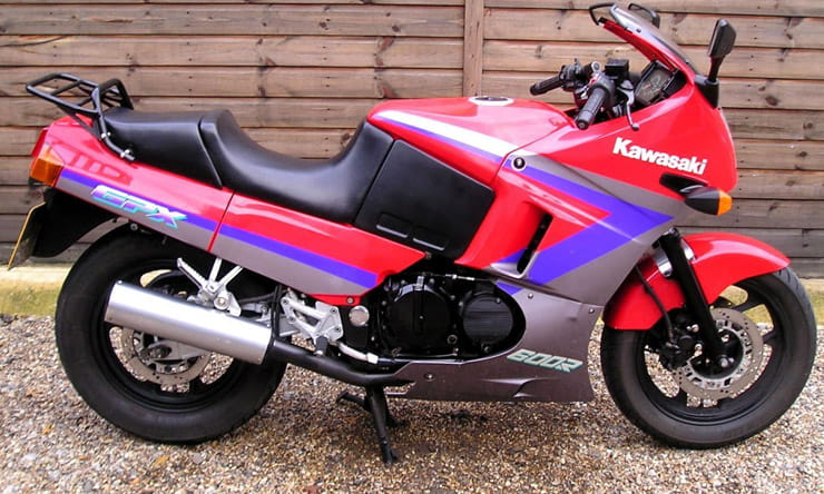 Kawasaki-ZX6R-Ninja