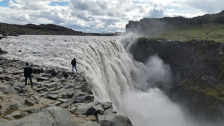 A huge waterfall in Iceland