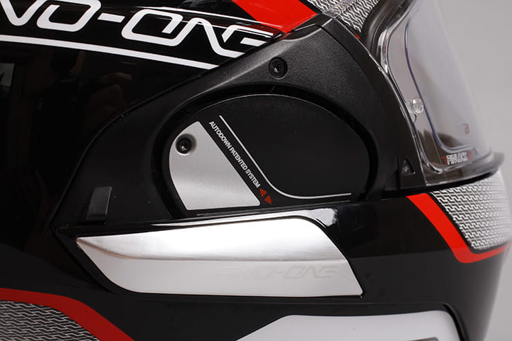 Evo-One motorcycle helmet visor opening mechanism closed from the side