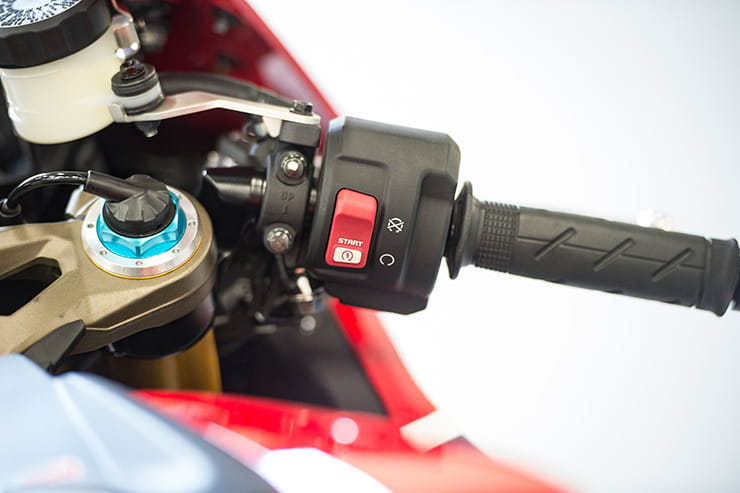 Hand controls of the Honda CBR1000RR Fireblade