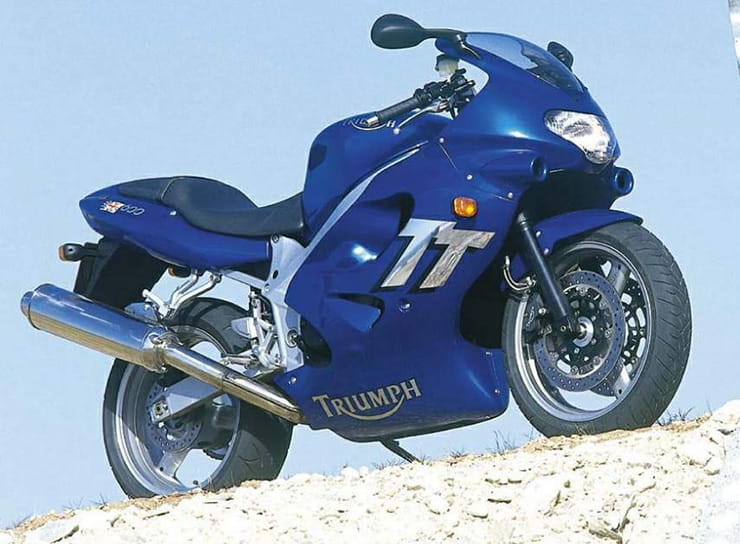 Triumph-TT600_2000