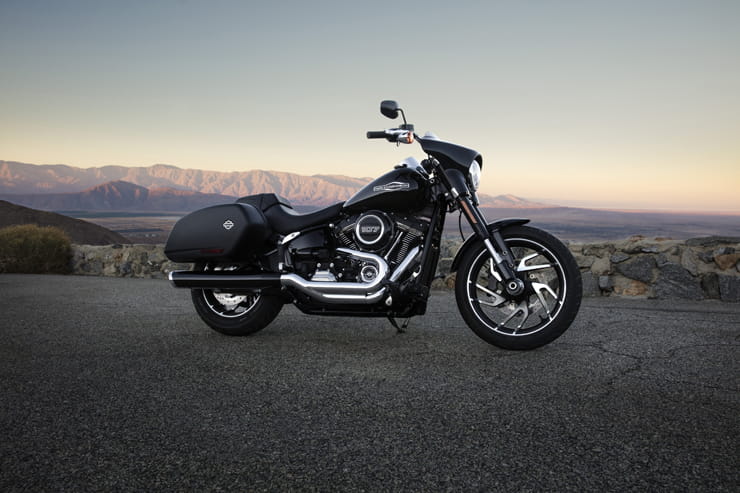 2018 Harley-Davidson Sport Glide Revealed