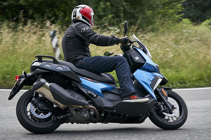 2018 BMW C400X road test review