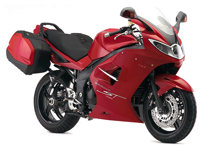 Triumph Sprint ST 1050 (2005-2010): Review & Buying Guide 