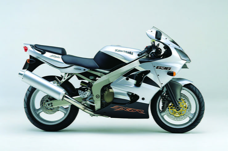 Kawasaki Ninja ZX-6R (2002): Review & Buying Guide