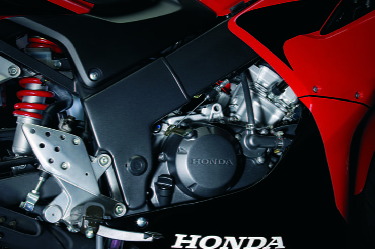Honda Cbr125r 2004 2017 Review Buying Guide