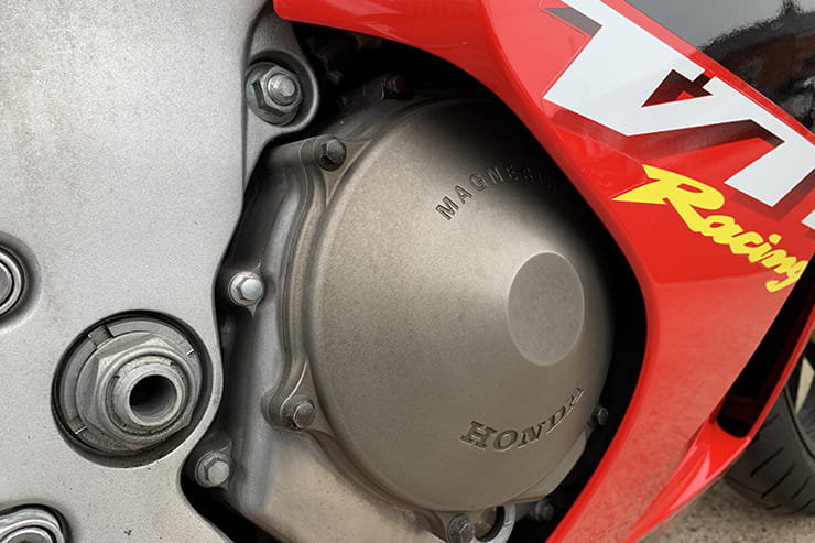 Honda VTR1000 SP-1 review and buying guide