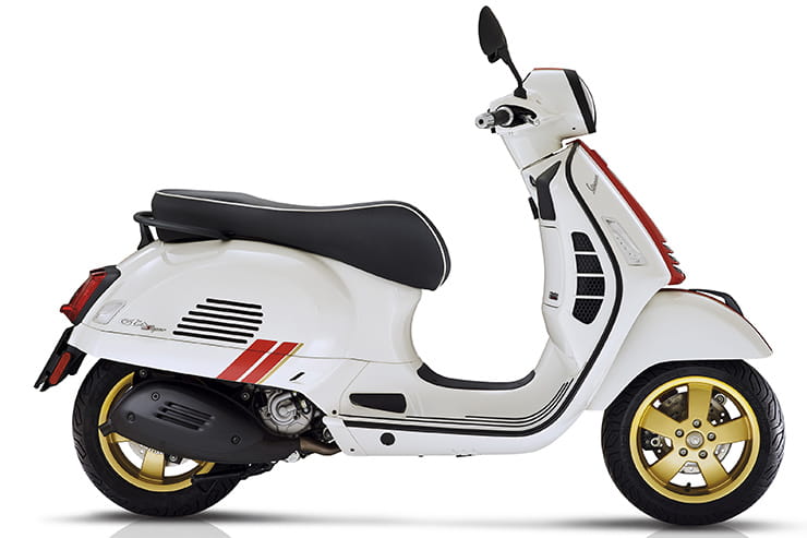 New 40mph Vespa Elletrica and Sean Wotherspoon model