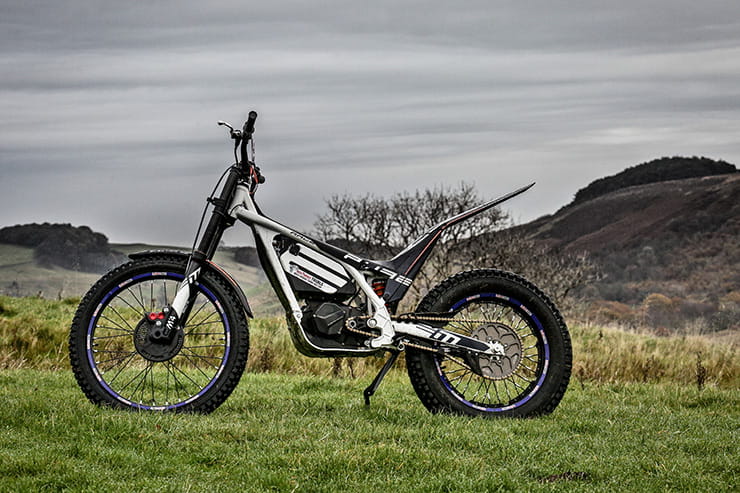 Electric Motion Epure Race (2020) - the first true alternative to a petrol trials bike