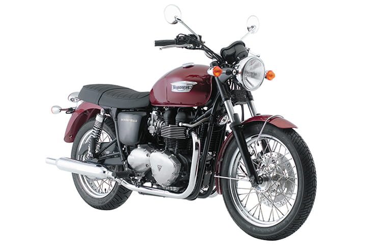  If you’re hunting for a Triumph Bonneville (2001-2016) then make sure to take a look at our buying guide for a bit of handy advice first