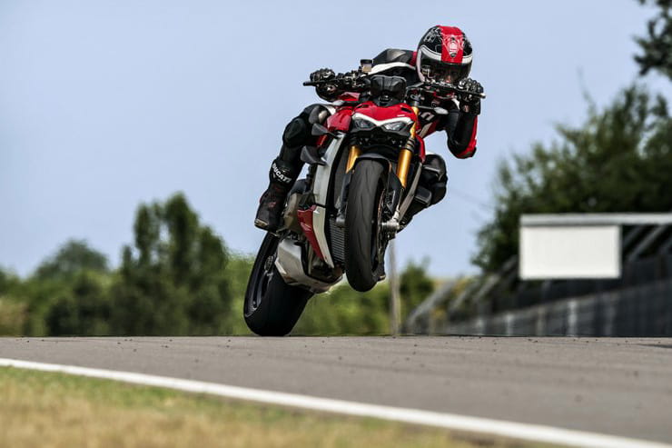 Official: Ducati Streetfighter V4