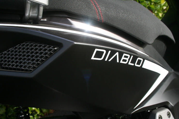 Lexmoto Diablo 50 tested – restricted sports moped, learner legal, slow but fun