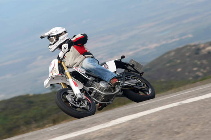 What are the perfect A1 licence compatible 125cc motorcycyles available right now?