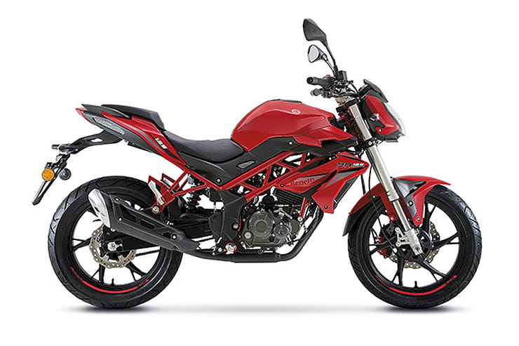 What are the perfect A1 licence compatible 125cc motorcycyles available right now?