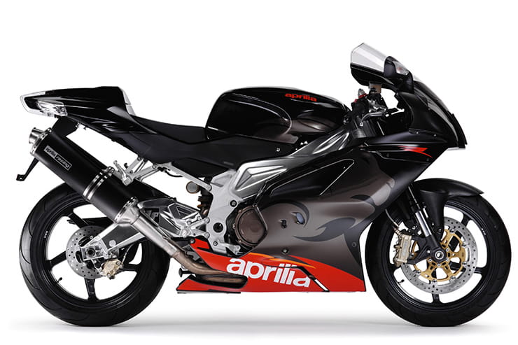 If you after a genuine day-to-day V-twin sportsbike that won’t break the bank but comes with all the bling, check out one of Aprilia’s fantastic RSV models.