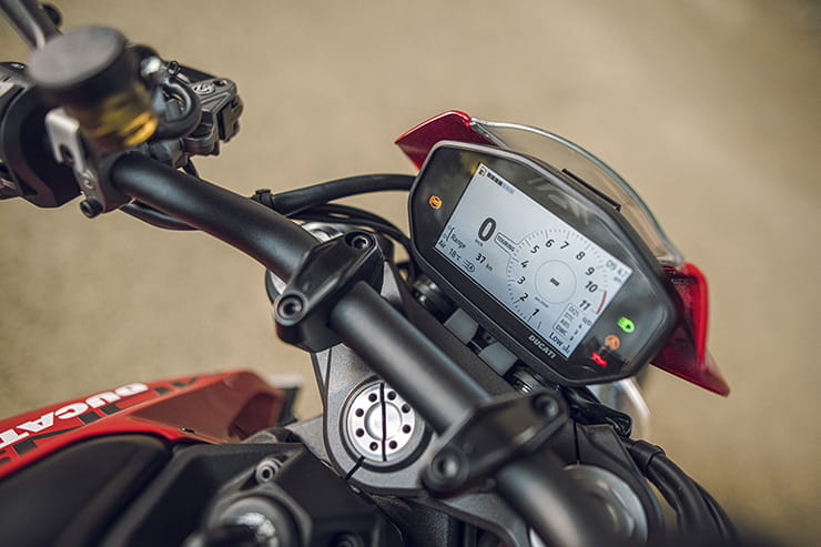 Ducati Monster Plus 2021 Details Price Spec (7)