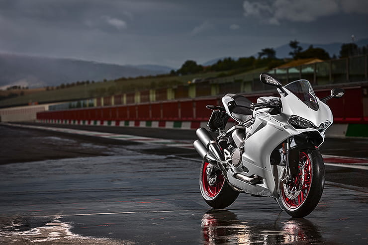Ducati Panigale 959 2016 Review Used Price Spec_07