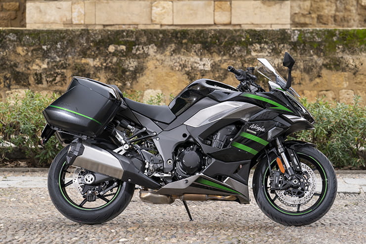 Kawasaki’s roadgoing sports bike inherits the Ninja title, gets a TFT display, improved traction control, ABS and comfort