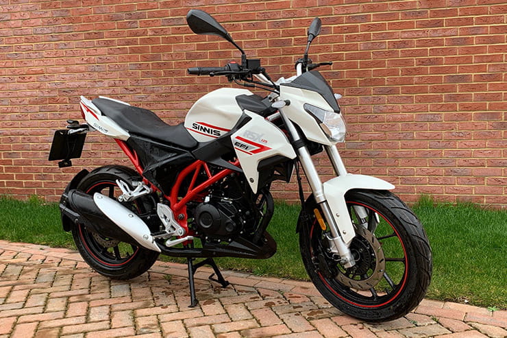 Sinnis’ L-plate streetfighter has funky styling, excellent handling and brakes all for £2199