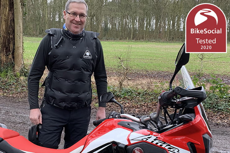 Full review of the Exotogg lightweight inflatable bodywarmer… is trapped air a good enough insulator for motorcycle riding in the cold?