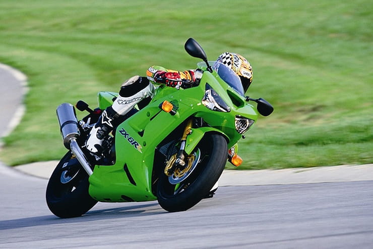 The pros, cons, specifications and more of Kawasaki’s ZX-6RR – what to pay and what to look out for