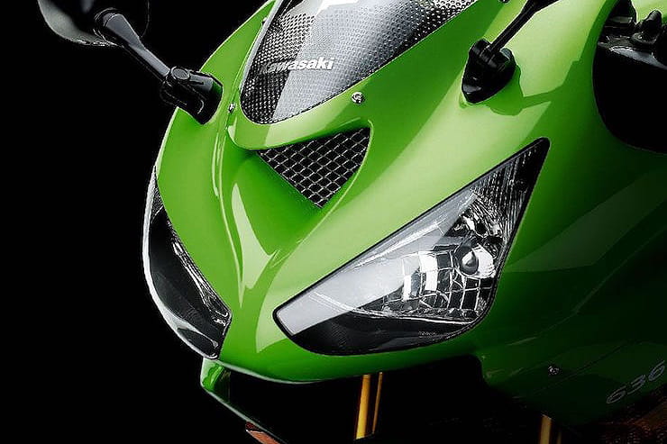 The pros, cons, specifications and more of Kawasaki’s ZX-6RR – what to pay and what to look out for