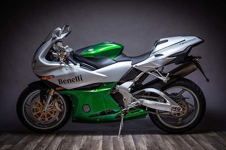 ONLY 8625 MILES FROM NEW! BENELLI TORNADO 900 2005 