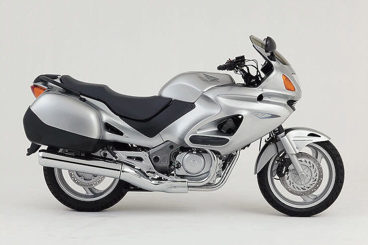 Honda NT650V Deauville (1998-2006): Review & Buying Guide