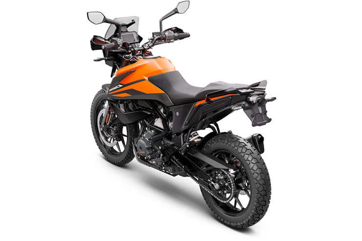 KTM, who have a long-standing reputation in the adventure market, have decided to produce a new bike to their already impressive line-up, their single-cylinder 390 Adventure.