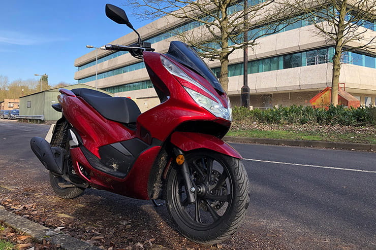 Honda PCX125 Review (2019) - The UK's best-selling PTW