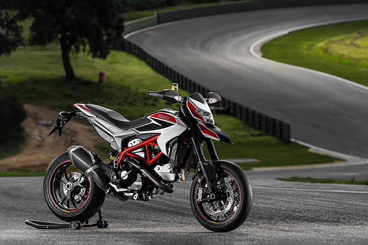 Ducati Hypermotard 821 SP Review Used Price Guide_01