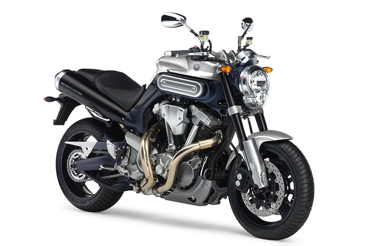 Yamaha MT-01 2005 2010 Review Used Price Spec_03