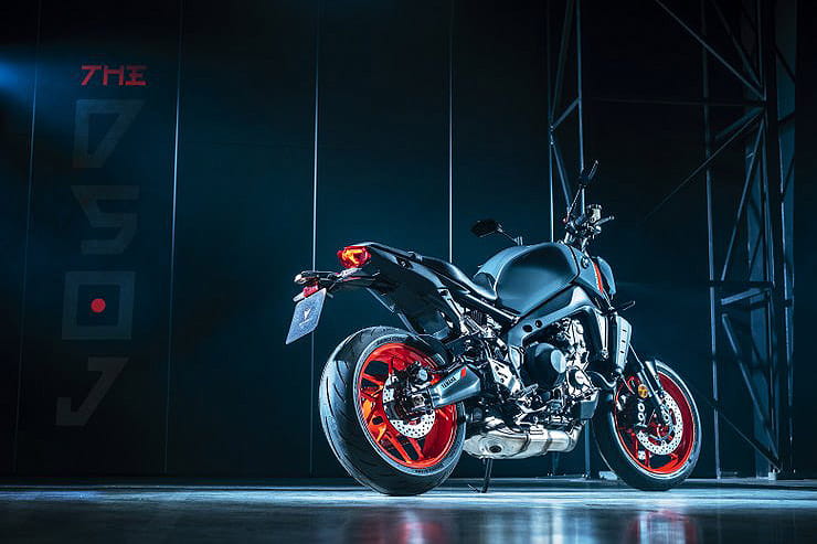 2021 Yamaha MT-09 Price Spec News (20)