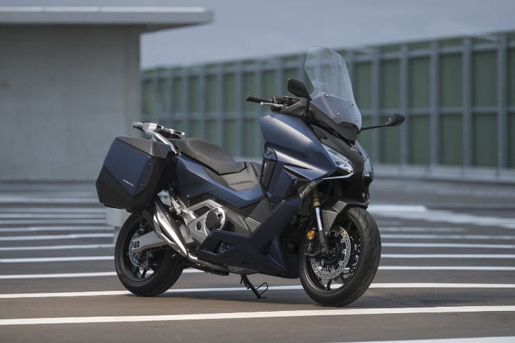 The Forza 750 might be the biggest thing for 2021 in Honda’s scooter range but it’s not the only update. There’s also a new Forza 350 to replace the old Forza 300 model and a tweaked 125 for 2021